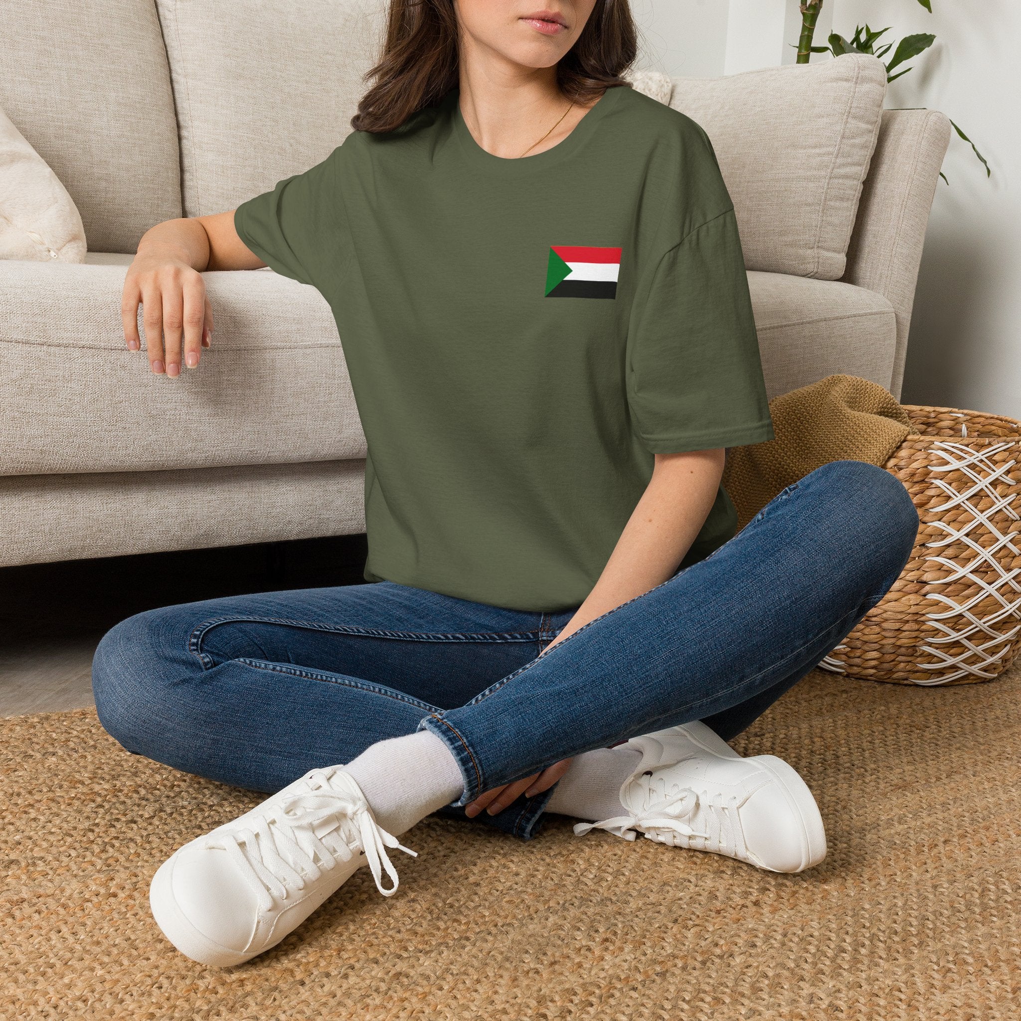 Casual T-Shirt with Sudan Flag | تيشرت فاخر وراقي علم السودان